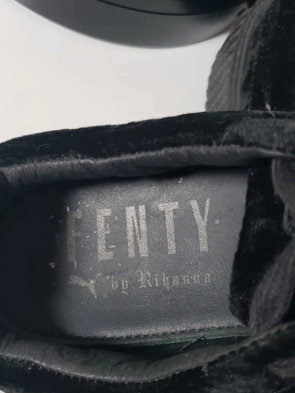 Puma X Fenty Creeper Velvet Platform 7.5 Sneaker Shoes Goth Grunge Fair Wear Fit